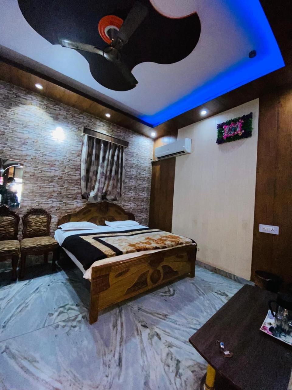 Hotel Rashmi Agra  Eksteriør billede