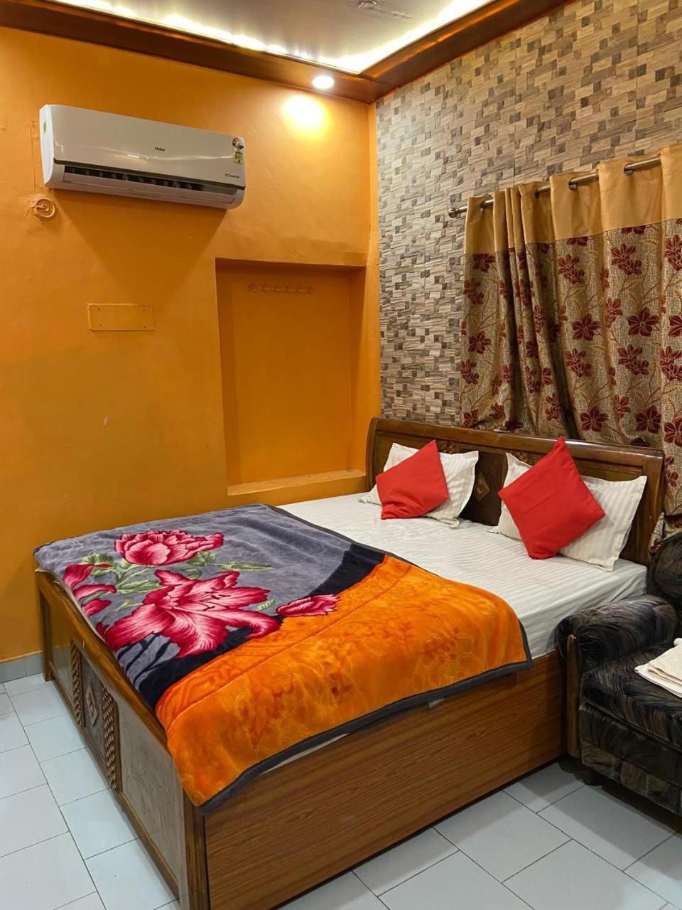 Hotel Rashmi Agra  Eksteriør billede