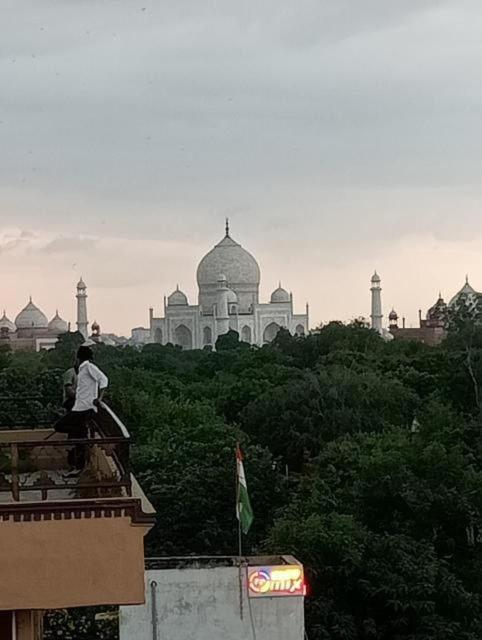 Hotel Rashmi Agra  Eksteriør billede