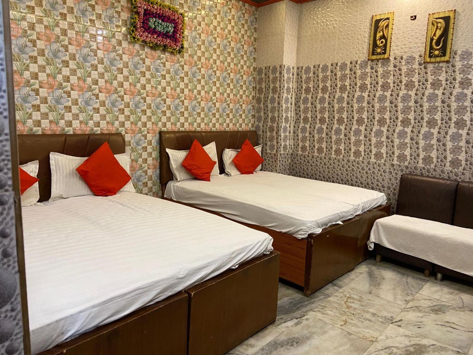 Hotel Rashmi Agra  Eksteriør billede