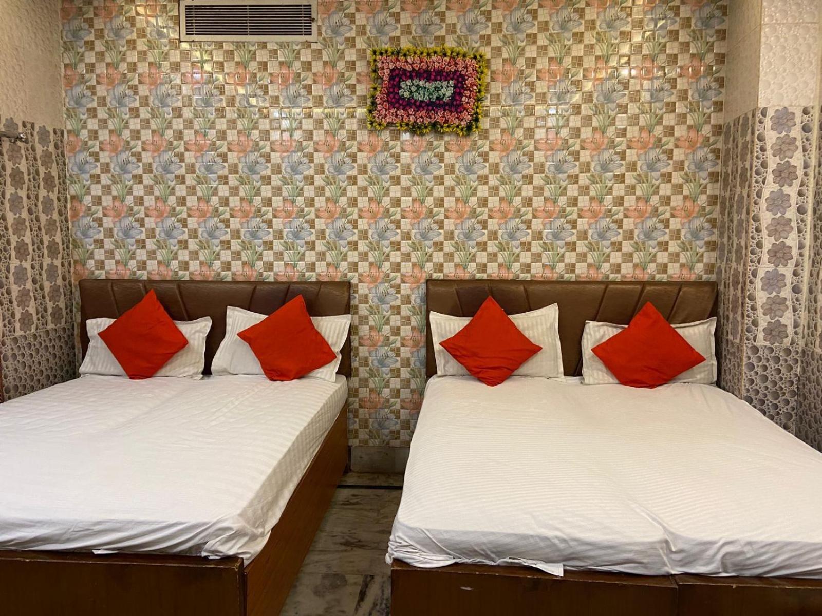 Hotel Rashmi Agra  Eksteriør billede